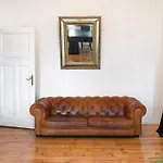 Artistic Altbau Apartment